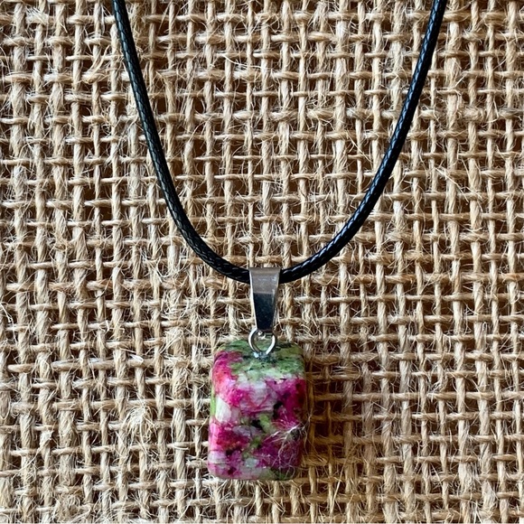 Freeform Ruby Zoisite Stone Pendant Necklace on 20" Adjustable Black Cord chain - Picture 2 of 6